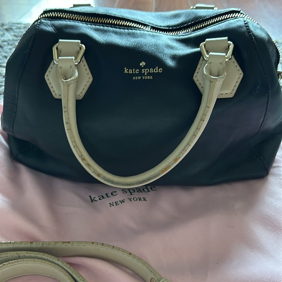 Kate spade crossbody - Picture 2 of 11